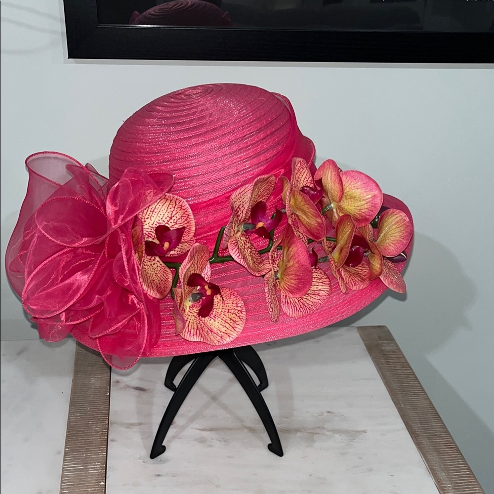 Elegant Derby Pink Floral Women's Hat